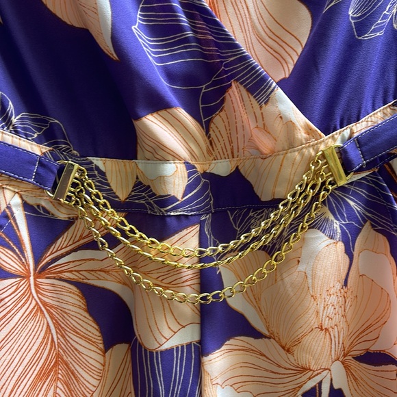 NWT BeBe Floral Romper Pockets Gold Chains Purple Peach Pink - Picture 3 of 11